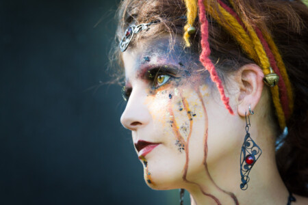 Portrait einer geschminkten Frau Frauke